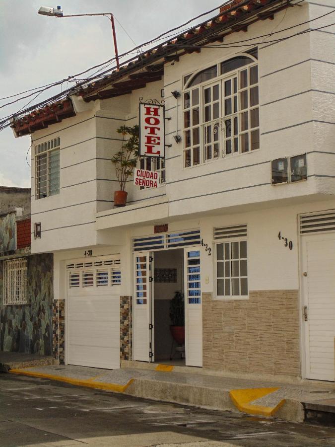 Hotel Ciudad Senora Buga Dış mekan fotoğraf